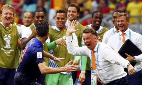 荷兰主帅爆料新闻视频,独家新闻视频背后的真相揭晓  第2张